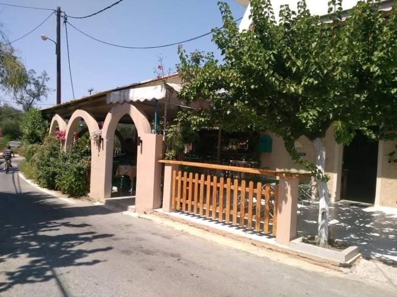 Katafygio Zuflucht Inn Marathias (Corfu)